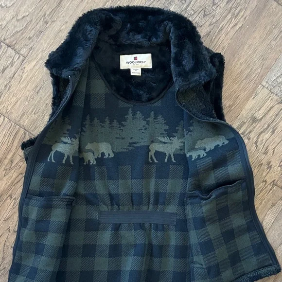 Woolrich Forest Plaid Fleece Vest - Picture 4 of 11